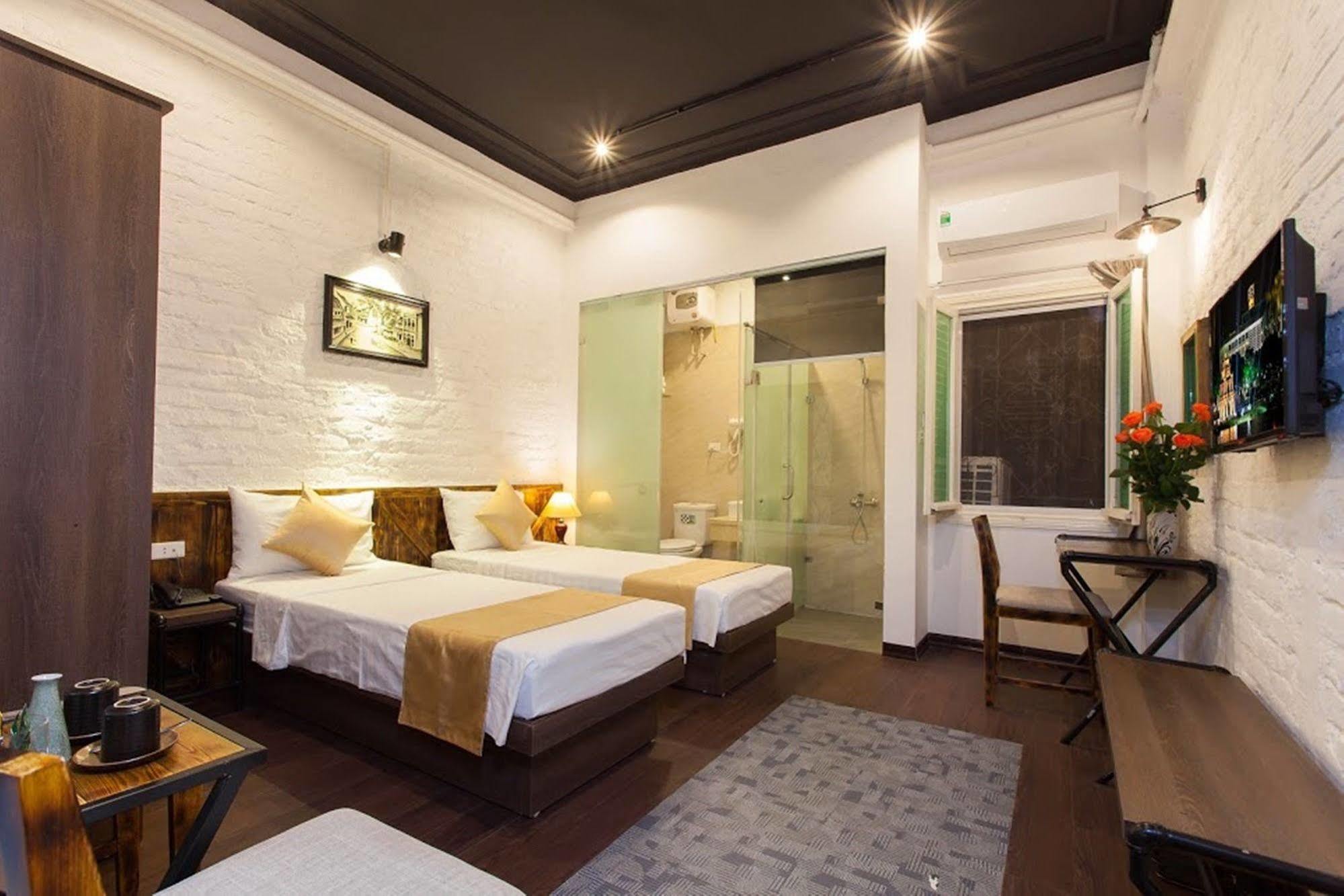 Luxury Backpakers Hotel 3*
